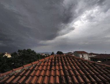 Κέρκυρα: Πλημμύρισε από μία μικρή μπόρα (φωτό)